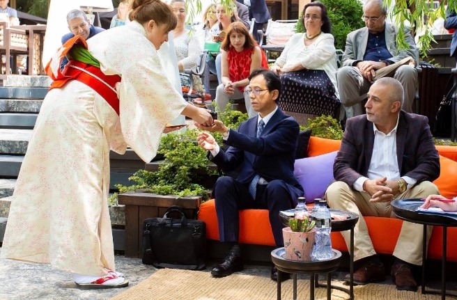 В Японската градина на хотел Marinela се проведе годишната среща